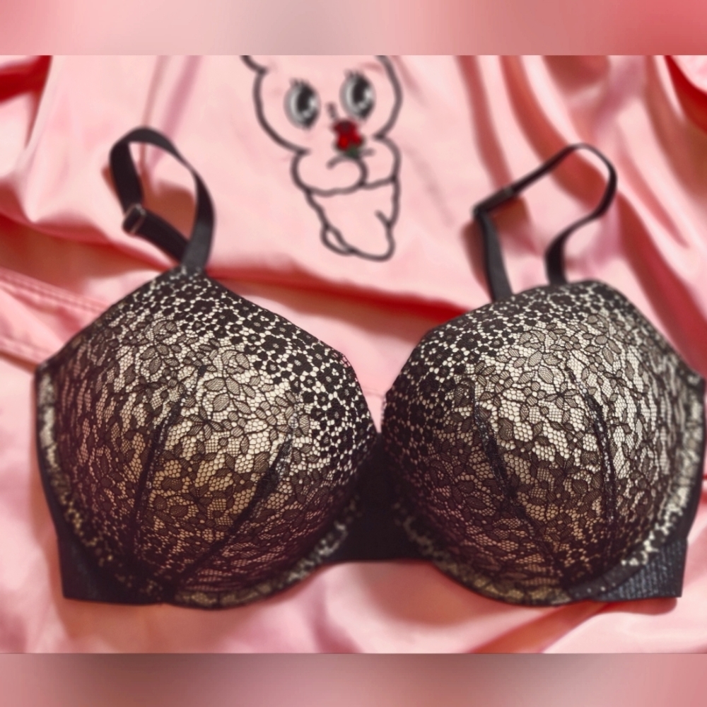 Victoria's Secret Lace Push-up Bra 36DD